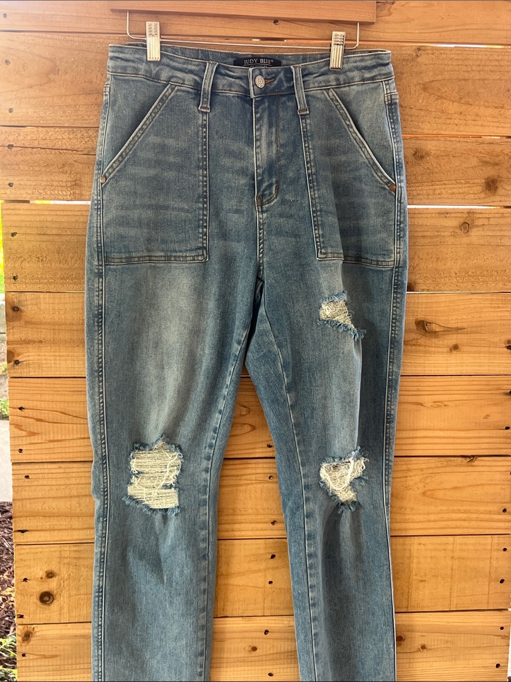 Judy Blue Light Wash Distressed Boyfriend Jeans
